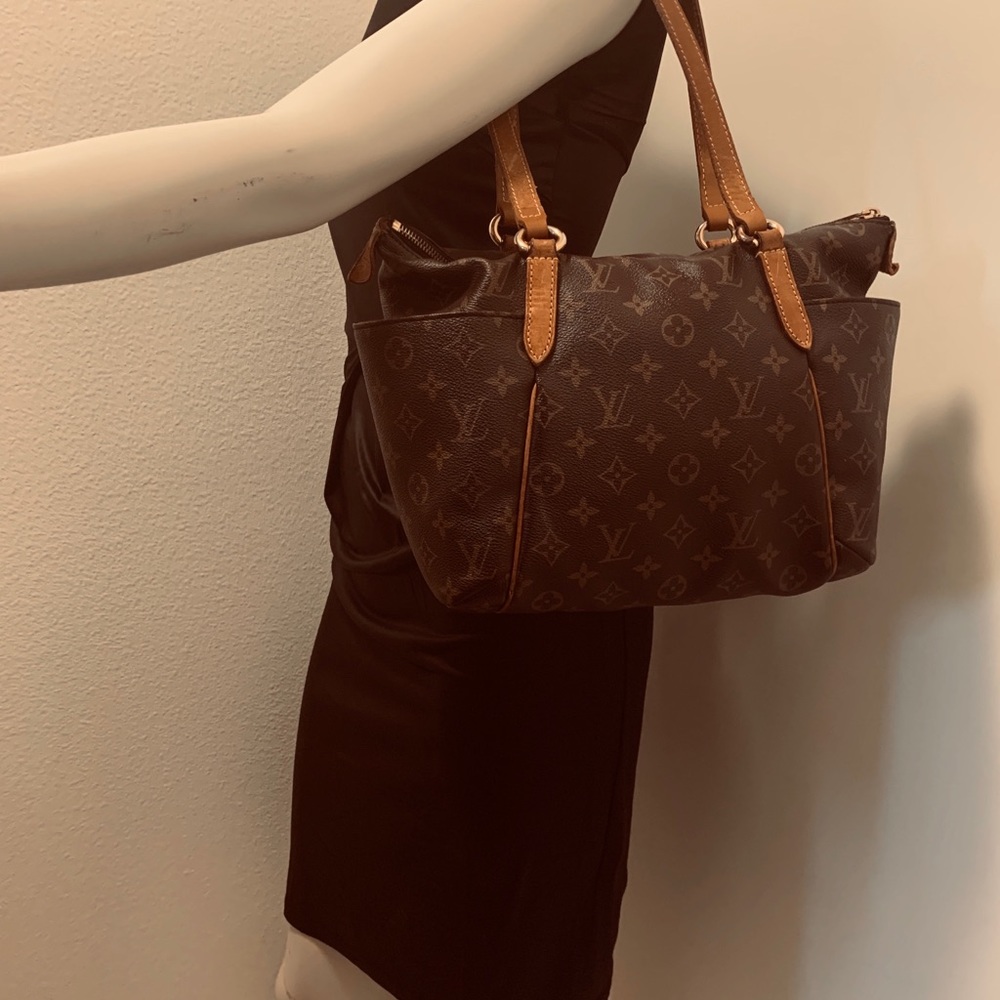 Louis Vuitton Totally PM